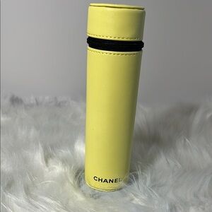 Chanel Yellow 3 Brush Set and  Case Les Codes de Pinceaux Brand New. kk469